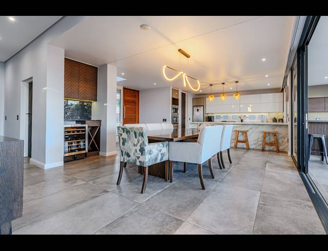 4 BEDROOM FREESTANDING FOR SALE IN SALT ROCK